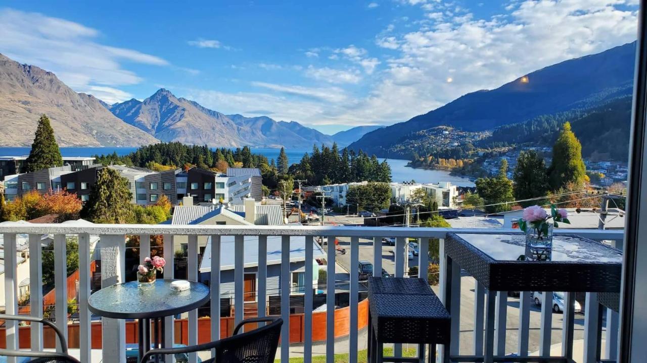 Central Lakeview Apartment With Amazing Rooftop 镇上湖景三室套房 Queenstown Ngoại thất bức ảnh