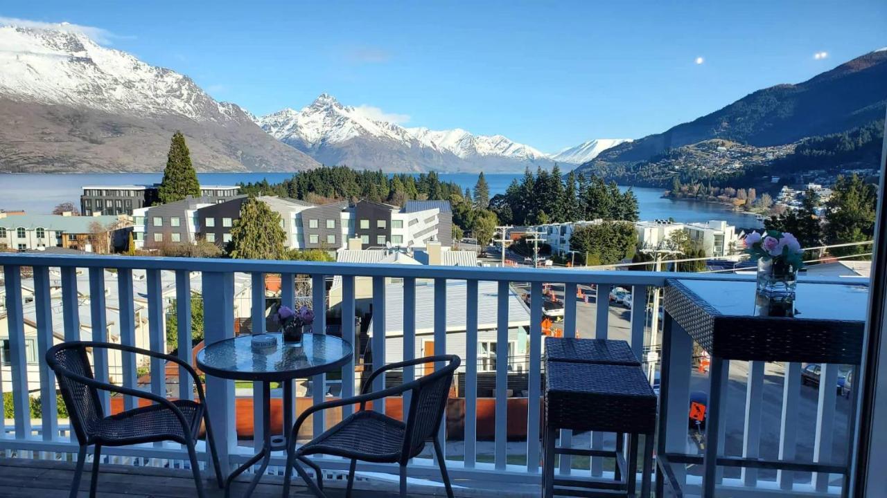 Central Lakeview Apartment With Amazing Rooftop 镇上湖景三室套房 Queenstown Ngoại thất bức ảnh